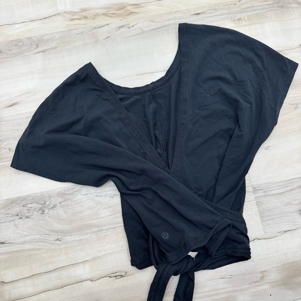 Lululemon Its A Tie Short sleeve Tee in Black yoga dance sexy comfortable - Picture 7 of 8